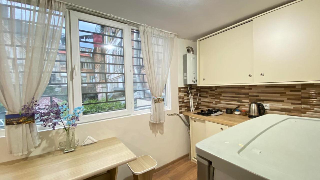 Freedom Square Apartment 트빌리시 외부 사진