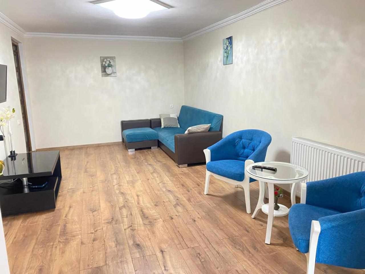 Freedom Square Apartment 트빌리시 외부 사진